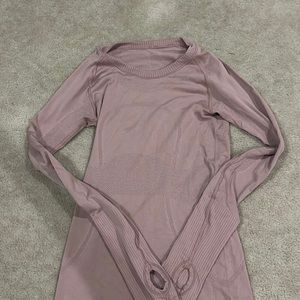 Lululemon swiftly tech long sleeve shirt, size 4
